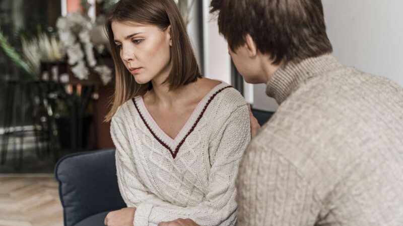 Начало конца или кризис: что делать, если муж начал раздражать до кончиков ногтей