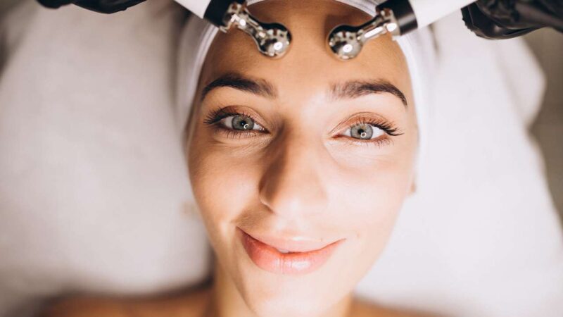 Микротоковая терапия: что можно ожидать от процедуры на самом деле