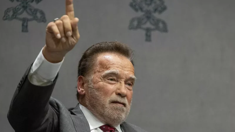 Арнольд Шварценеггер организовал благотворительный кинопоказ