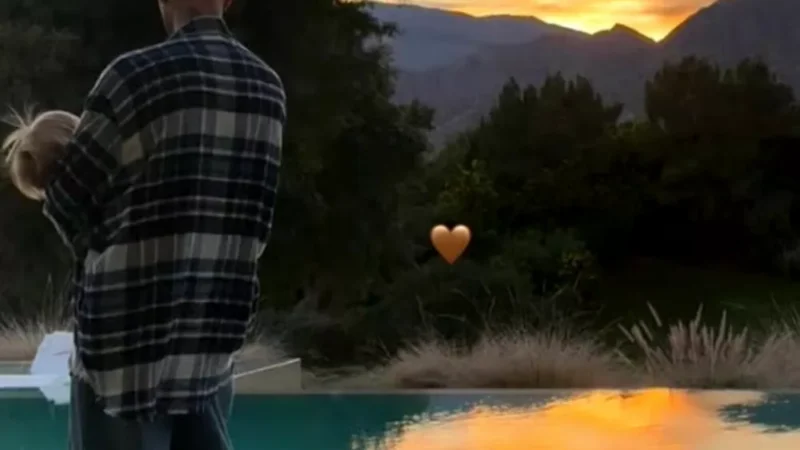 Джастин Бибер опубликовал трогательное фото с сыном на руках