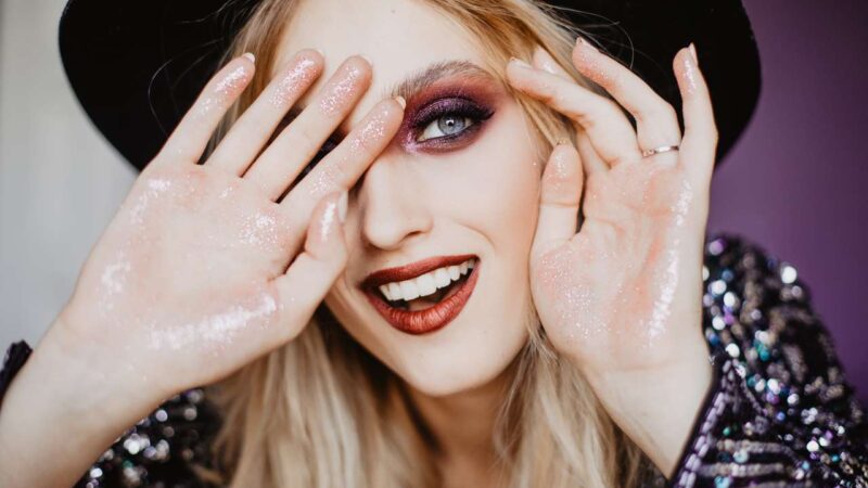 Новогодний макияж 2026: сияйте ярче праздничных огней