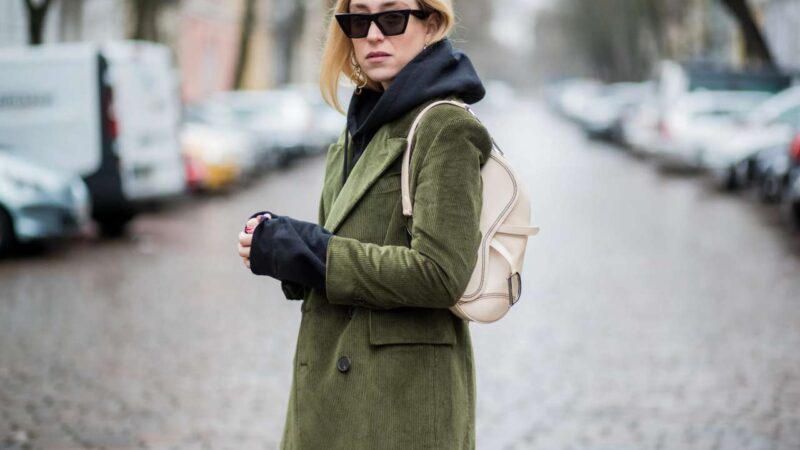 В тонкий или широкий рубчик: как носить вельвет этой зимой, советы стилиста