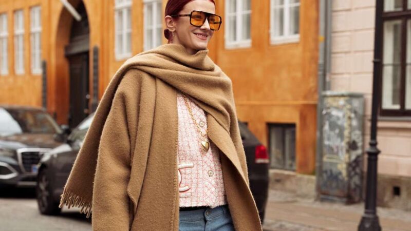 Какой шарф подобрать к зиме 2025−2026 и с чем его носить