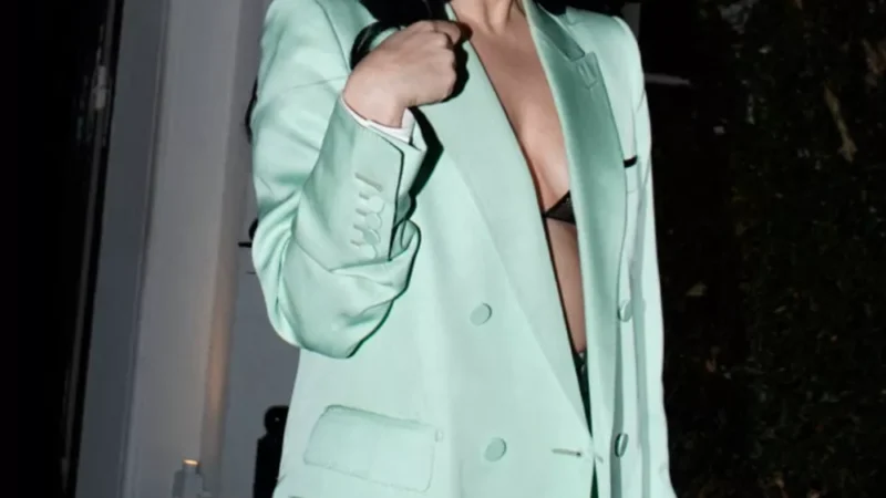 Леди Гага кардинально сменила образ — она снова брюнетка