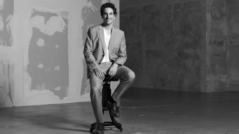 Лоренцо Бертелли возглавит перезапуск Versace