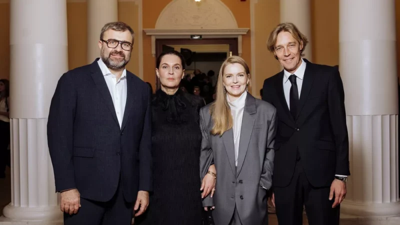 Михаил Пореченков с супругой, Юлия Хлынина и другие на открытии ХXIX Международного фестиваля театральных искусств имени Ф.М. Достоевского  