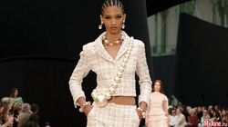 Зимние аксессуары: смелость формы, уют фактур и ностальгия