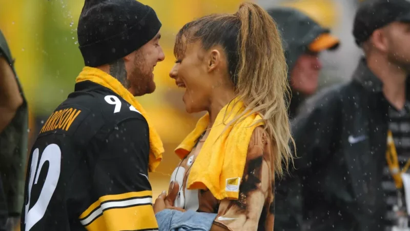 Ариана Гранде впервые за долгое время прокомментировала смерть бывшего бойфренда