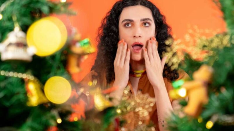 Как пережить декабрь, все успеть и не потерять себя: руководство для работающей мамы