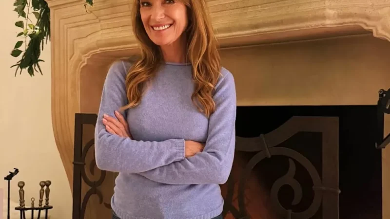 Джейн Сеймур похвасталась насыщенной интимной жизнью после 70-ти