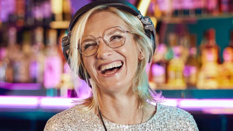 Новая сила зрелости: кто такие квинэйджеры и чем они удивляют мир