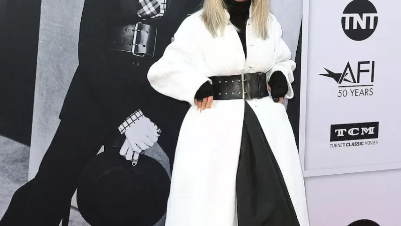 Голди Хоун расплакалась, вспоминая Дайан Китон