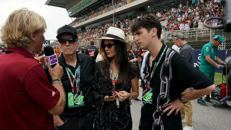 Кэтрин Зета-Джонс и Майкл Дуглас попали в скандал из-за заявления сына